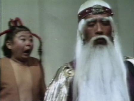 Still from Return of the Kung Fu Dragon (1976)